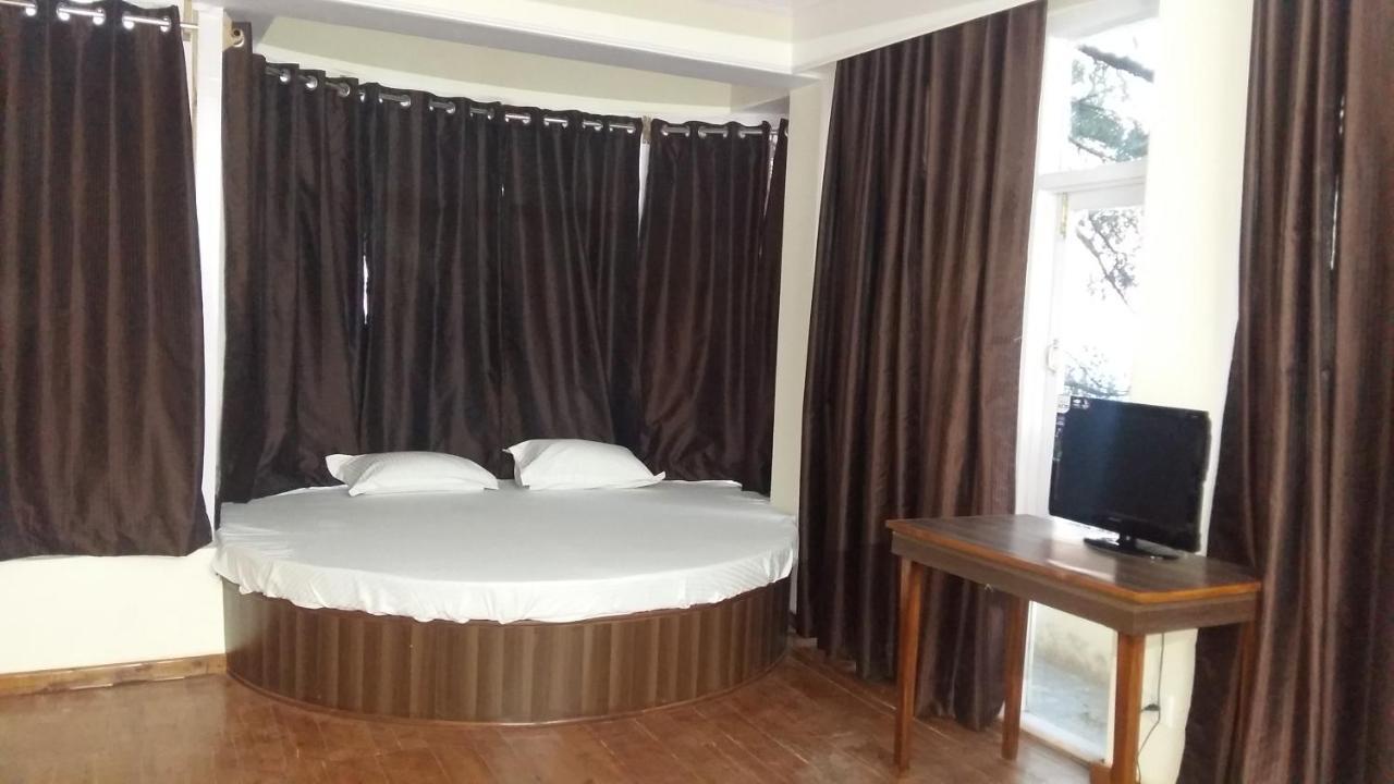 Hotel Le Talbot Shimla Exteriör bild